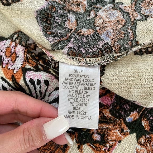 Vici Butterfly Dress - Picture 5 of 6